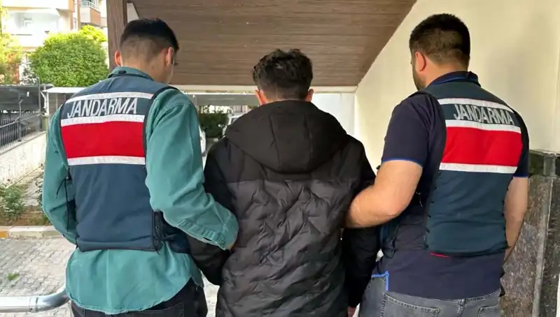 Türkiye'nin Dört İlinde Büyük Dolandırıcılık Operasyonu: 35 Tutuklama Gerçekleşti