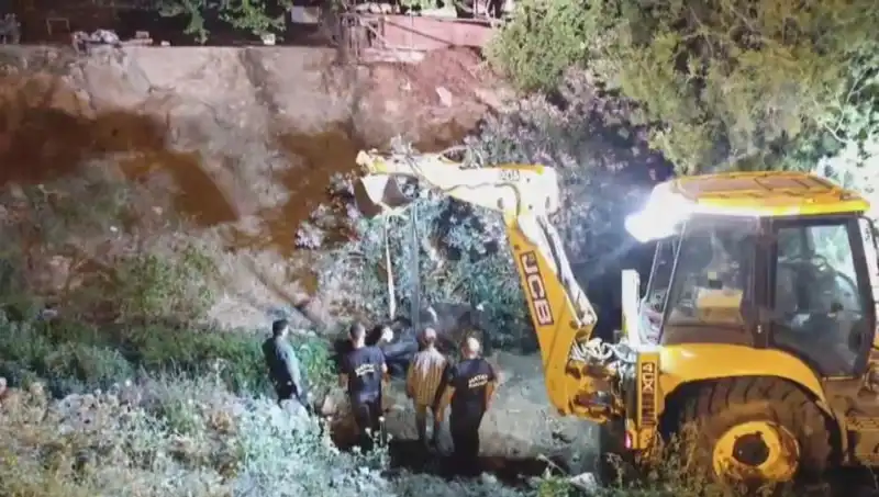 Hatay'da İneği Kurtarmak İçin Yapılan İnanılmaz Operasyon