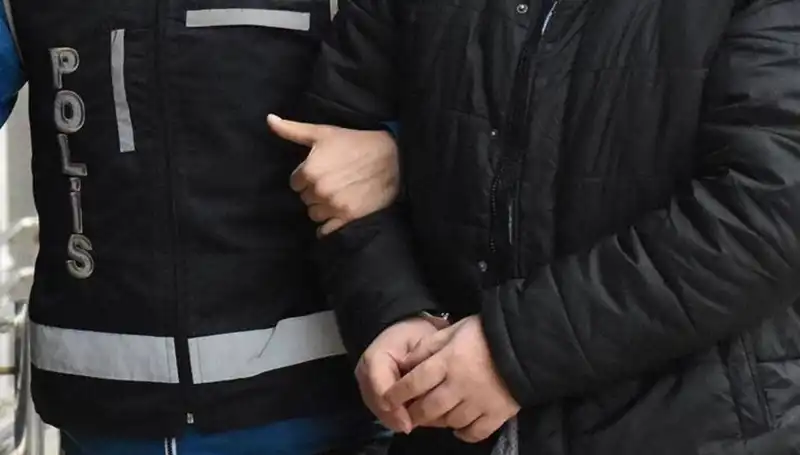 Türkiye'de Emniyet ve TSK'ya Yönelik FETÖ Operasyonları Hız Kazandı!