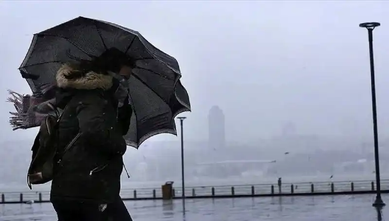 Meteoroloji'den Uyarı: Fırtına ve Toz Taşınımı Üst Düzeye Çıkıyor