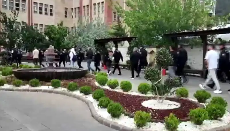 200 Milyon Liralık Vurgun: Türkiye'de Dev Operasyonda 16 Kişi Tutuklandı