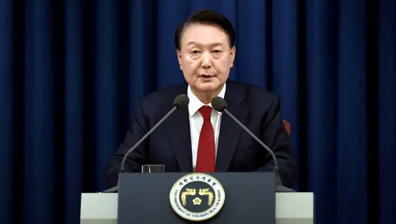 Güney Kore’nin Siyasi Arenasında Sarsıcı Gelişme: Yoon Suk Yeol Görevden Alındı!