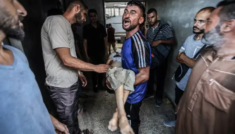 İsrail'in Gazze'deki Saldırısı: Bir Günde 90 Filistinli Hayatını Kaybetti