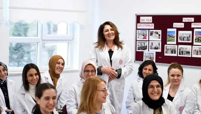 Ücretli Öğretmenlik Başvuruları Hızla Başlıyor: MEB'den Beklenen Tarih