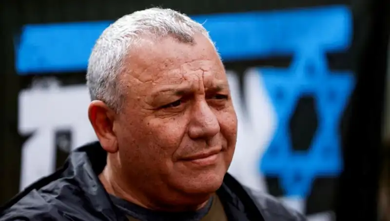 İsrail'de Siyasi Deprem: Gadi Eisenkot İstifası Ülkeyi Sarstı