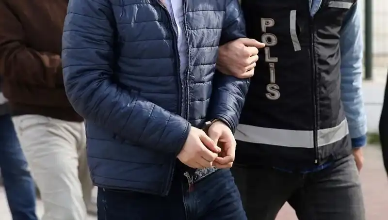 Hırsızlık Çetesi Suçüstü Yakalandı: Tam 5 Tutuklama!