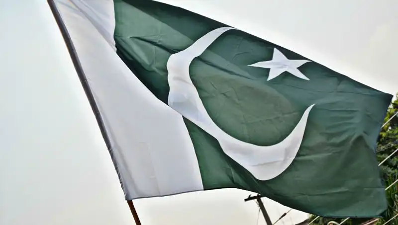 Pakistan'da Çöken Bina Korkunç Bilanço ile Gündemde