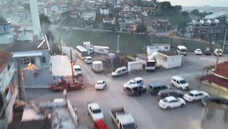 İzmir'de Suç Saçakları Çökerildi: 99 Operasyon, 133 Gözaltı