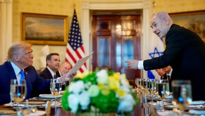 Beyaz Saray'da Kritik Toplantı: Son Madde Üzerine Görüşmeler Sürüyor