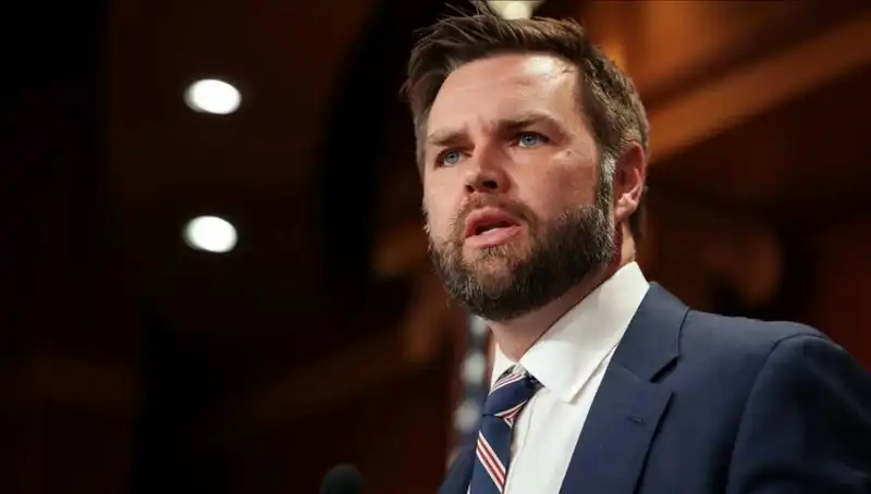JD Vance Kimdir? Zelenski ile Görüşmesiyle Dikkatleri Üzerine Çekti