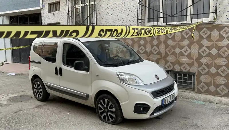 Bursa'da Silahlı Saldırı: Gözaltındaki Şüpheliler Arttı, Yaralı Durumu Ciddiyetini Koruyor