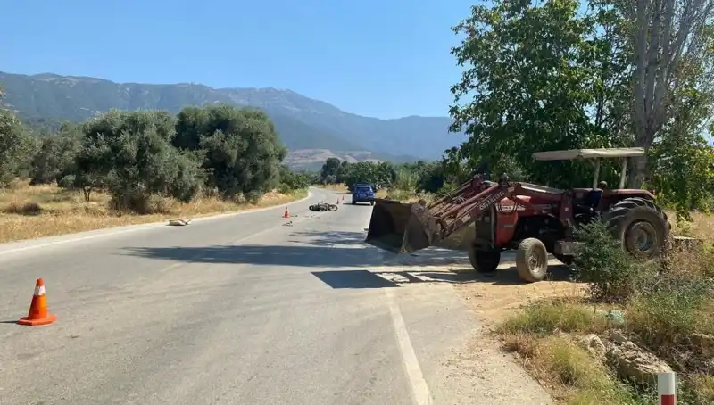 İzmir'de Kan Donduran Kaza: Motosiklet Sürücüsü Ağır Yaralandı!