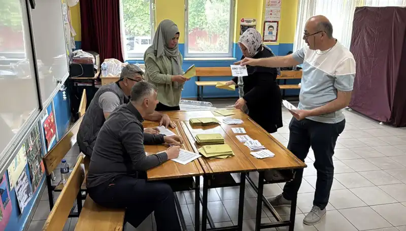 Türkiye'nin 405 Mahalle ve Köyünde Seçim Heyecanı: Yeni Muhtarlar Göreve Geliyor!