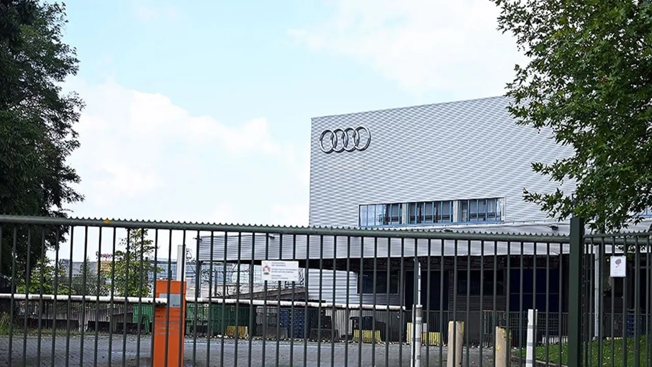 Audi’nin Brüksel Fabrikası Satışta Alıcı Bulamıyor: Üretim Krizi Kapıda