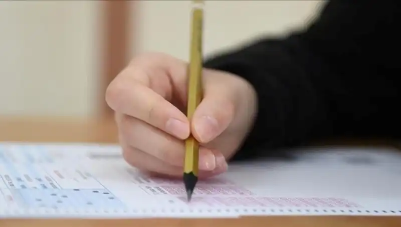 LGS Sınavında Zorlayıcı Sorular: Öğrencilerin Yüzde Kaçı Başarılı Oldu?