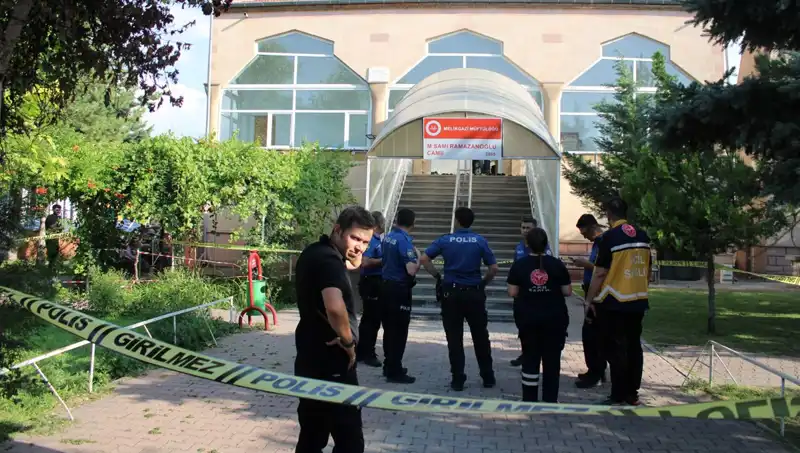 : Dini İhtilaflar ve Kanlı Son: Husumetli İki Arkadaşın Trajedisi