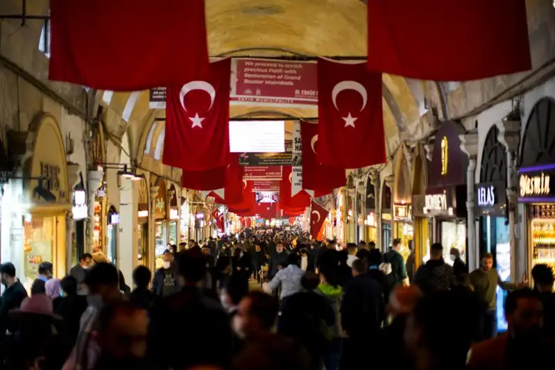 Kapalıçarşı'da 100 Milyon Liralık Vurgun: Korumalar ve Çakarlı Araçların İlgisi