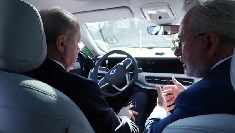 Cumhurbaşkanı Erdoğan'ın Togg'un Yeni Modeli ile Yaptığı Sürüş Gerçekten Büyüledi!