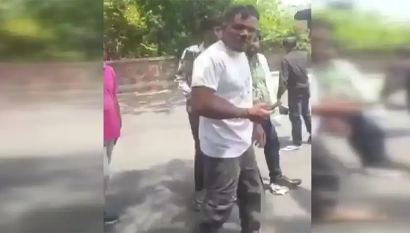 11A Yolcusunun Şok Edici Deneyimi: "Biri Beni Yakaladı"