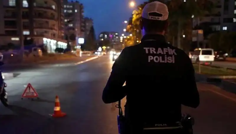 Sosyal Medyada Aşırı Hız Paylaşımı Yapan İki Sürücüye 53 Bin Lira Ceza