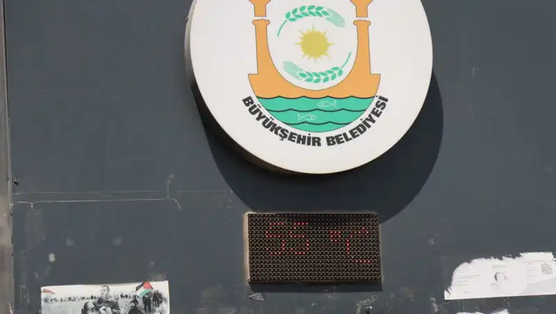 Sıcaklık Rekorları Kırılıyor: Termometreler 55 Dereceyi Geçti!