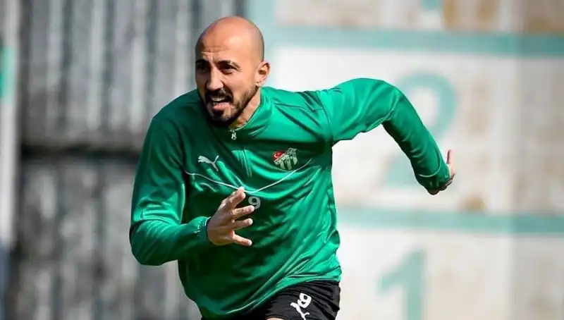 Milli Futbolcunun Yeni Rotası: 2. Lig'de İlk Adımlar
