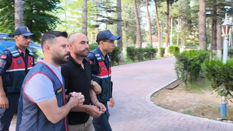 İstanbul'da Yılın Hırsızlık Olayı: 140 Kez Soygun Yapan Çetenin Peşinde