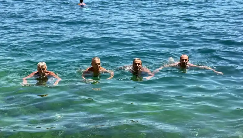 Termometreler 36 Dereceyi Gösterdi: Yazın Keyfi Sahilde Çıktı Ortaya