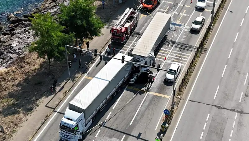 Karadeniz Sahil Yolu'nda Korkunç Zincirleme Kaza: TIR Şoförü Hayatını Kaybetti