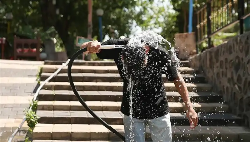 Hafta Sonu Sıcaklık Rekorları: Kavurucu Hava Bizi Bekliyor!