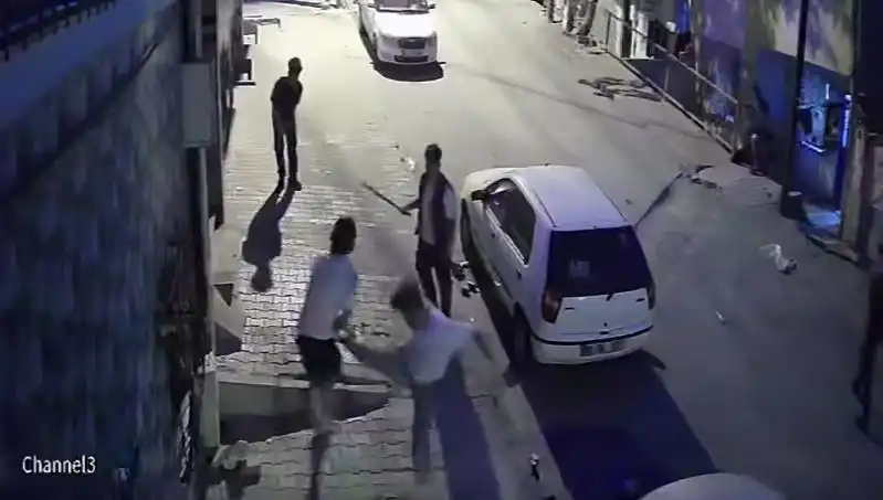 Başakşehir'de Taşlı Sopalı Kavga: Sokaklar Gerilimle Yankılandı