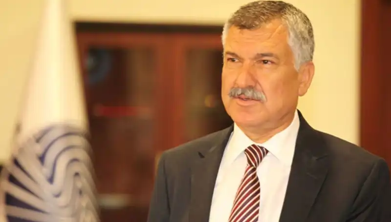 Zeydan Karalar: Adana'nın Dinamik Belediye Başkanı ve Siyasi Kariyeri