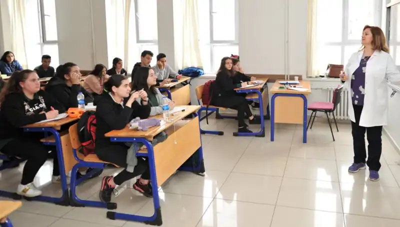 2025 LGS Lise Kayıt Tarihleri ve Süreci Hakkında Bilmeniz Gerekenler