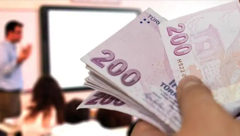 2025 Yılı İçin Öğretmen Maaşları ve Uzman Öğretmen Gelirleri: Yenilikler Neler?