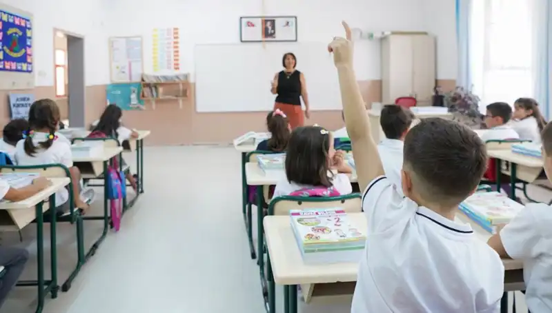 Bayram Öncesi Öğretmenlerin Ek Ders Ücretleri Yatıyor mu?