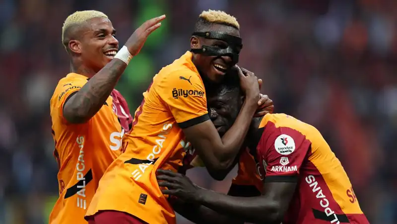 Osimhen’in Kararı: Lemina Hayranlarını Sarsacak Açıklamalarda Bulundu