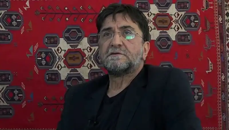 Gazeteci Nihat Genç Hayatını Kaybetti: Türk Medyası için Büyük Bir Kaybı