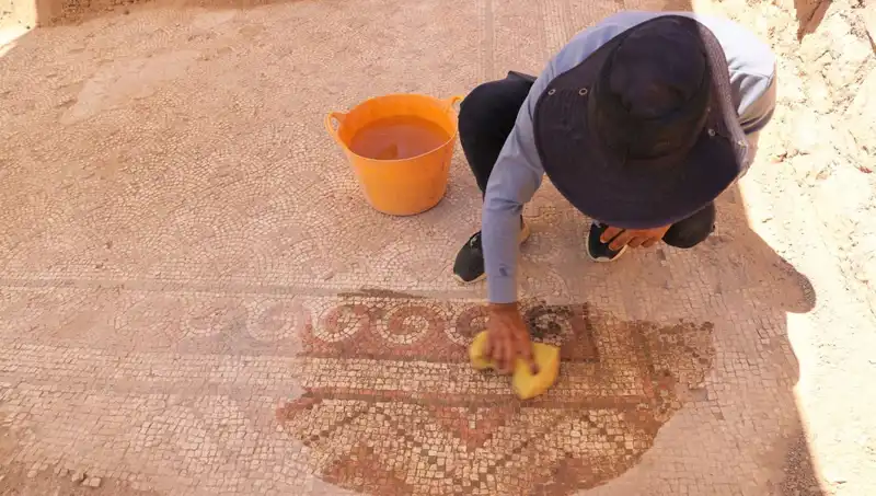 Mardin’de 1500 Yıllık Mozaiğin Keşfi Tarihi Değiştiriyor