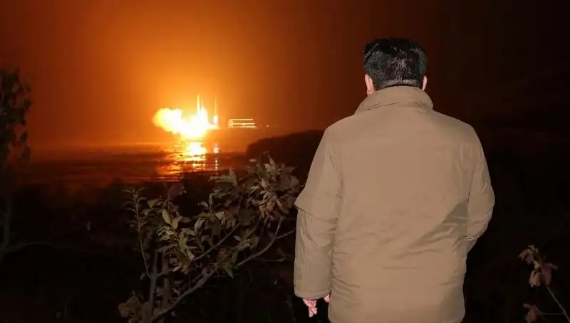 Kuzey Kore Silahları: Kim Jong-un'un Hesaplaşması Amerikanların Cebinde!