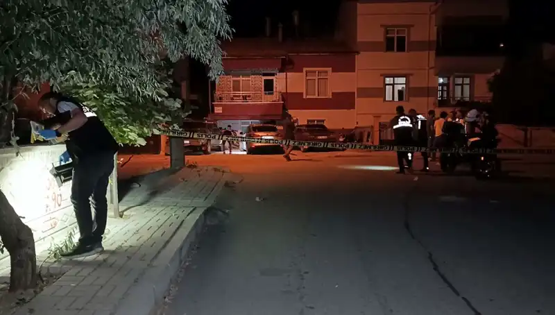 Karaman'da Dehşet Saçan Tartışma: Genç Adamın Kız Arkadaşına Saldırısı